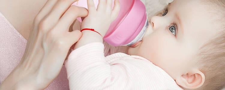预防宝宝打嗝呛奶的防胀气奶瓶榜
