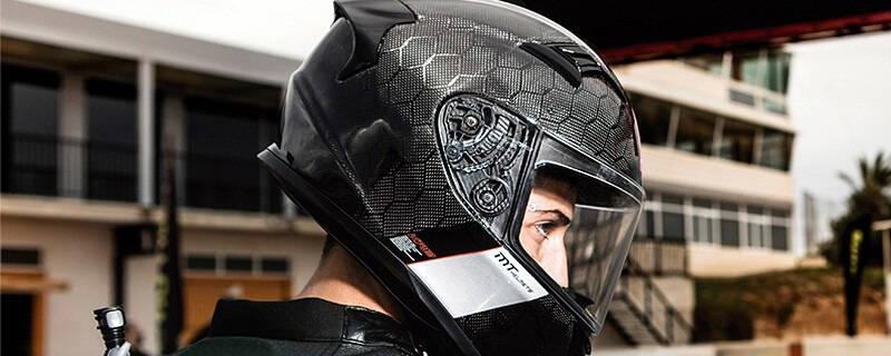 防震透气保暖的摩托车头盔精选